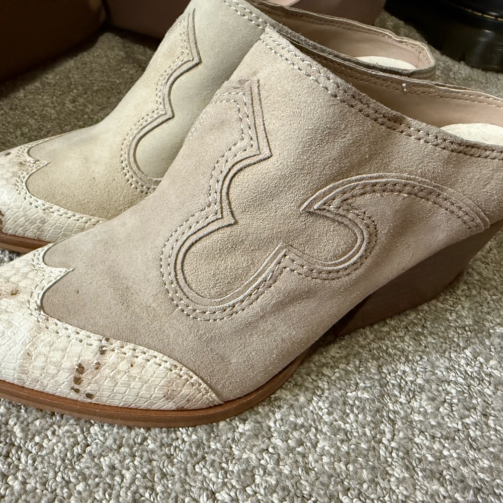 Dolce Vita Tan Ankle Booties with Western Stitching